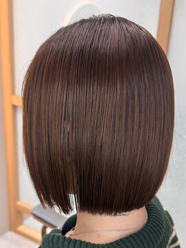 イゾラ(isola) 【isola】切りっぱなしボブ/バッサリカット/小顔/ストレート