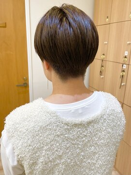 モリオ フロム ロンドン 成増店 【morio成増/米村】刈り上げショート