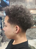 フォーコーナーズカットショップスリーセント 栄(FourCornersCutShop 3/cent)&nbsp;スパイキーショート/ブッダパーマ/仏陀パーマ/フェードカット