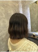 切りっぱなしボブ×ウェーブ巻き