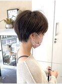 ショートボブ  ショートカット　ハンサムショート　クビレボブ 