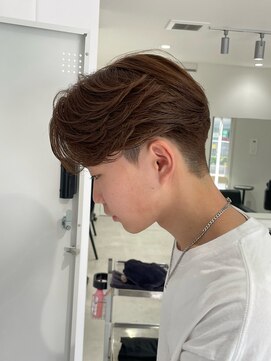 ノーム(NORME) センターパート