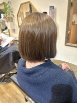 ナチュラルスポット(Natural Spot)&nbsp;ライムベージュ×前下がりボブ