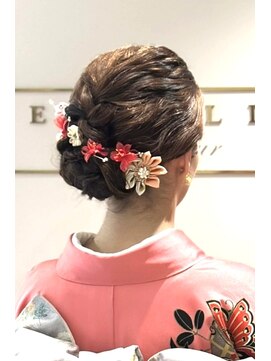 アンベリールフルー(EMBELLIR fleur) 成人式の振袖の着物に合わせた和装ヘアセット