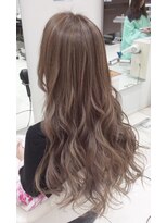 ケンジ 平塚 アネッタ(KENJE annetta)&nbsp;いつものヘアをお洒落なヘアに★北欧外国人風コバルトアッシュ