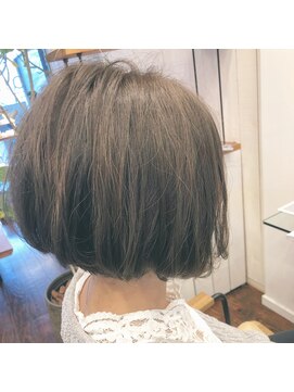 オルガ ヘアアンドメイク(Oluga hair&make) 前下がりショートボブ