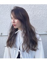 ブラウンズ(BROWNS)&nbsp;まとまりロングヘア&透明感カラー