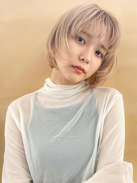 アイヴィ 表参道(IVY) ケアブリーチ　ブロンドレイヤーボブ モードヘア[村上雅人]