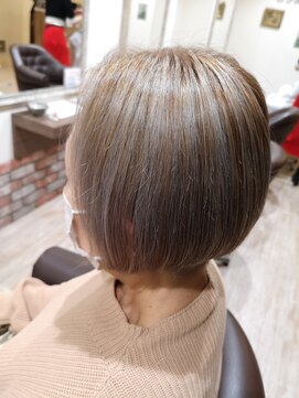 ルシードスタイル クリザンテーム 白髪ぼかしハイライト