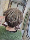 40代50代60代におすすめ白髪ぼかしショート