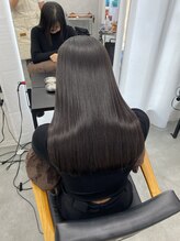 Q:髪質改善トリートメントと美髪矯正の違いはなんですか？