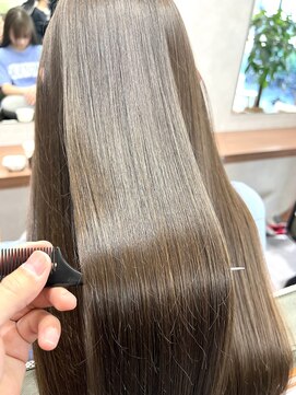 アンスリウム 吹田(Anthurium) 艶髪ロングヘア