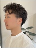 20代30代40代メンズパーマスキンフェードビジネスカジュアル