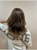 グレージュ ハイライト