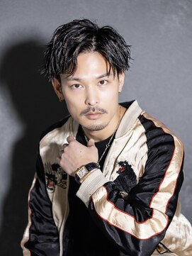 テクト バイアッシュ 吉祥寺店(Tect by Ash) 波巻きハイライト刈り上げセンターパート