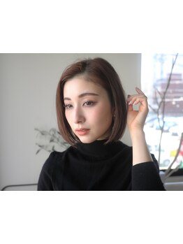 お一人おひとり異なる白髪の生え方や価値観。その白髪に対するストレスを軽減させるご提案を。