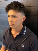 アップバング 爽やかショートヘア ビジネス フェードカット