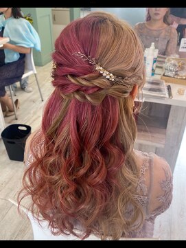 ルナクレセント (Luna crescent) ハーフアップ