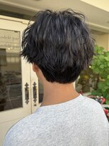 アウリンコ(aurinco) ストレートアイロン仕上げでつくる、ナチュラル束感ショート