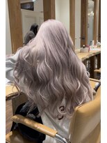 ラグーン(LAGOON)&nbsp;バレイヤージュグレージュハイライトダブルカラーケアブリーチ