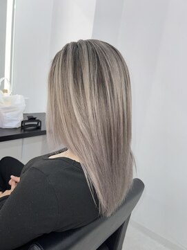 エゴ 池袋(EGO) 10代20代30代外国人風バレイヤージュ ハイライトカラー