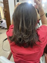 hair&make Laule’a【ヘアアンドメイク ラウレア】 ミディアムレイヤー