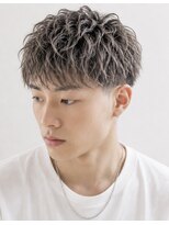 キャロル(CAROL) ハイトーンカラー×刈り上げショート