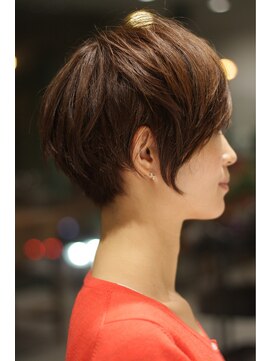 ピグメント(pigment) 【pigment】骨格がきれいに見えるショートスタイル