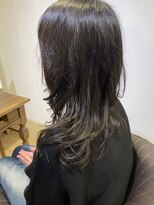 ユーネリー(U-NERY)&nbsp;ロングのパーマスタイル