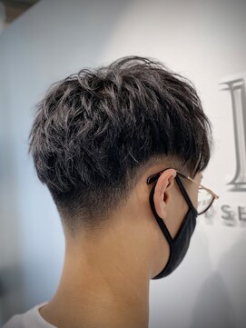 リバティシェアバーバー 銀座(LIBERTY SHARE BARBER) 黒髪アップバングナチュラルショート/2ブロック/刈り上げ/
