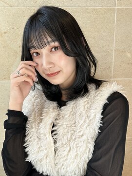 ビュートリアム265(BEAUTRIUM 265) ◎ミディアム/くびれレイヤー/レイヤーカット/顔周りカット/銀座