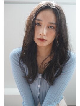 ルフュージュ バイ プロデュース 相模大野店(Refuge by Produce) 暗髪/レイヤーカット/長めバング