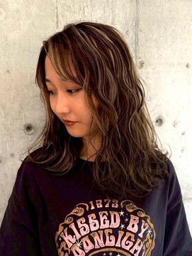 シエラ 堀江(CIERA.) パーマミディアムヘアハイライト40代50代セミロング