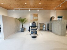 ハローバーバースタジオ(hello barber studio)