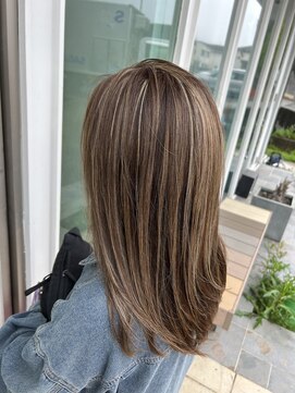 ディプティック ヘアー チェンジ ミュージアム(diptych Hair Change Museum) 脱白髪染 ハイライトカラー