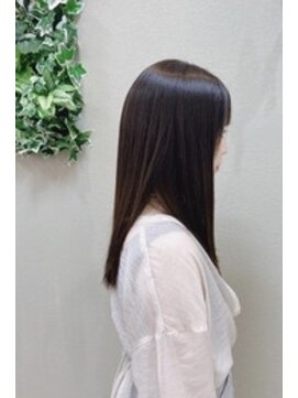 ベリーヘアデザイン ツヤ髪 縮毛矯正