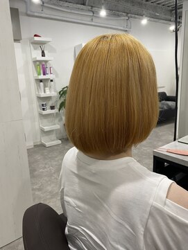 ウィズ(WITH) ブロンドボブ