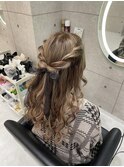 ねじりハーフアップ