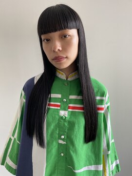 シータ(sheta) 眉上ストレート ロング