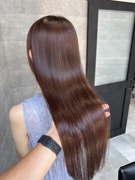 ルイス(L'wis) ツヤ髪は作れる。ヘアカラーと最高のケアトリートメント 宮本