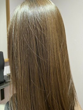 ビーセブン(B7) ミディアムロング