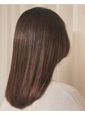 赤みをおさえた自然なグラデーションカラー
