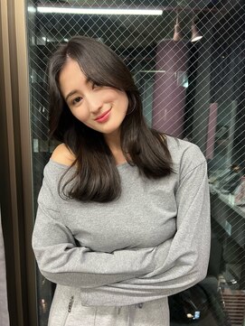 ジュエム(jouerm) 大人レイヤー×グレージュカラー