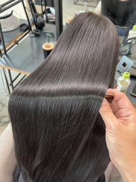 ラヴィエ(RAVIE) 【半田・髪質改善】縮毛矯正/トリートメント/マンツーマン