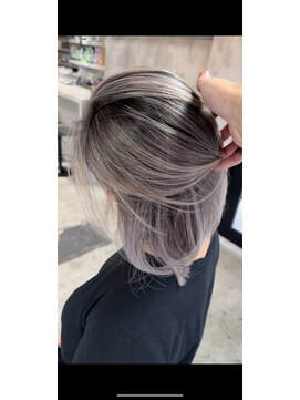 アポロ 横浜駅店(apollo) レイヤーボブハイライトブリーチレイヤーハイトーングレージュ