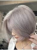 レイヤーボブハイライトブリーチレイヤーハイトーングレージュ