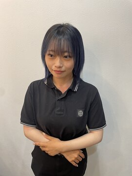 シャトン 中崎(chaton) 透明感ブルーフルフカット