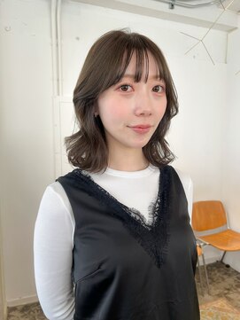 まろやかベージュ切りっぱなしボブカット