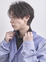 ナナローネス(nana loness)&nbsp;メンズパーマ　マッシュヘア　センターパート　ニュアンスパーマ