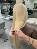 Beleza 川越 -ブリーチ・ハイトーン・ダブルカラー・エクステ・羽エクステ- 17862ミルクティーブラウンシャンパンベージュレイヤー韓国巻き